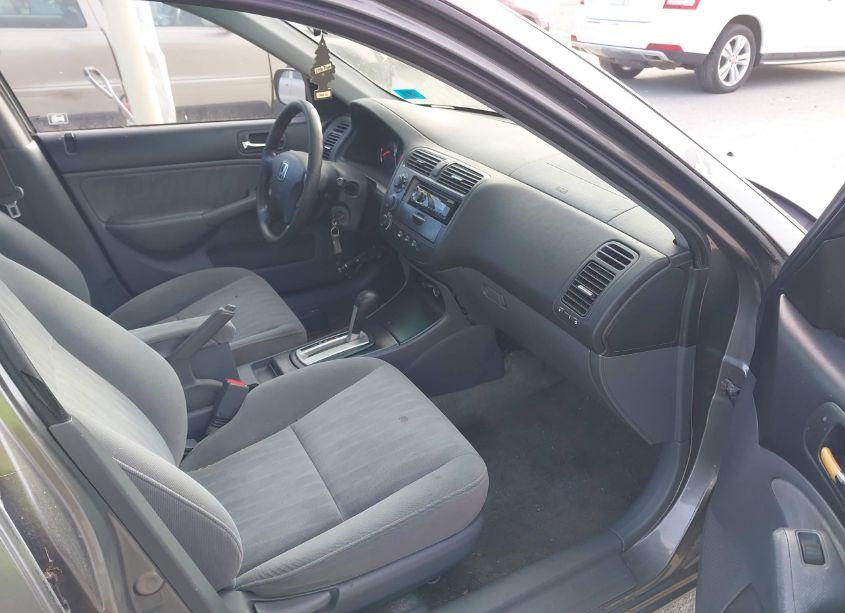 Photo 4 of 2004 Honda Civic LX (VIN 2HGES16564H511188)