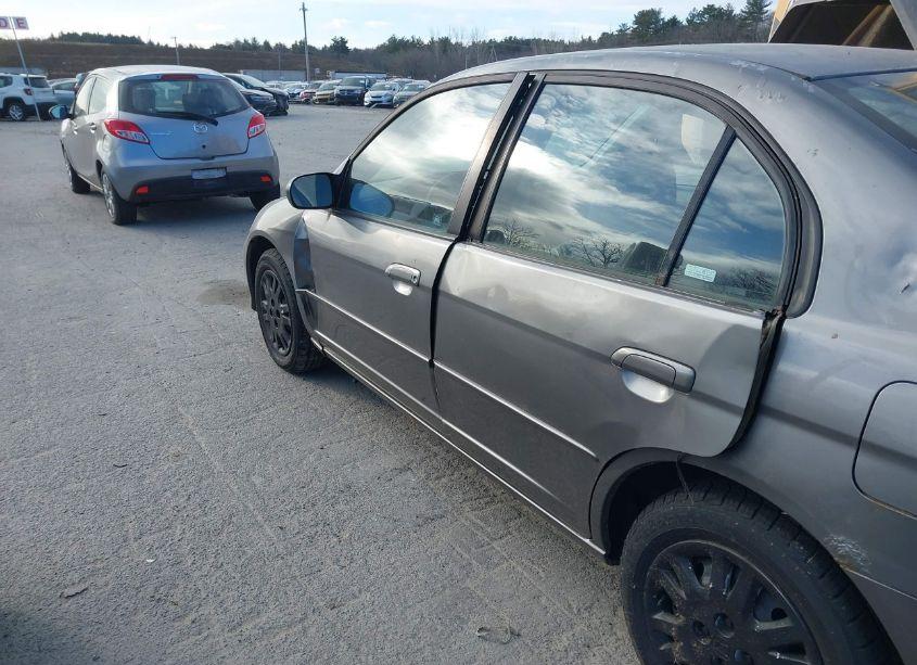 Photo 5 of 2004 Honda Civic LX (VIN 2HGES16564H511188)