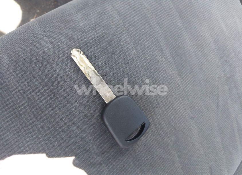 Photo 11 of 2004 Honda Civic LX (VIN 2HGES16564H578910)