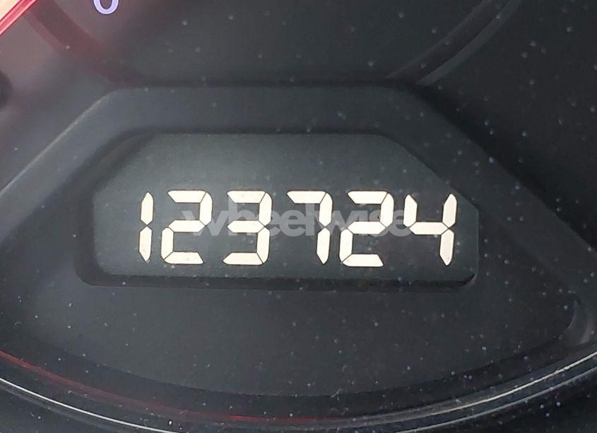 Photo 13 of 2005 Honda Civic LX (VIN 2HGES16565H510527)