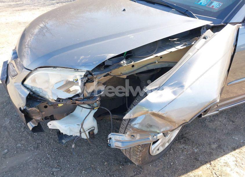 Photo 6 of 2005 Honda Civic LX (VIN 2HGES16565H510527)