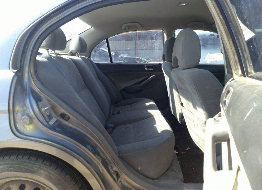 Photo 8 of 2005 Honda Civic LX (VIN 2HGES16565H578018)