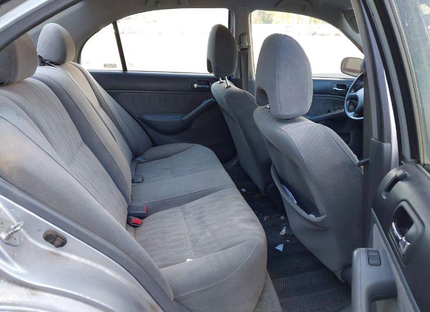 Photo 8 of 2005 Honda Civic LX (VIN 2HGES16565H613933)