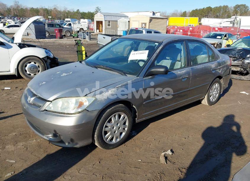 Photo 2 of 2005 Honda Civic LX (VIN 2HGES16565H617674)