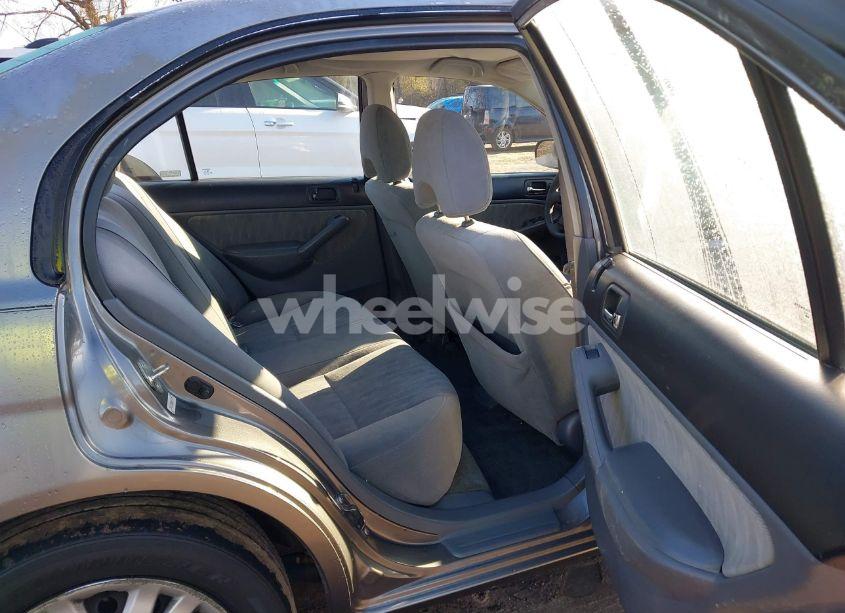 Photo 8 of 2005 Honda Civic LX (VIN 2HGES16565H617674)