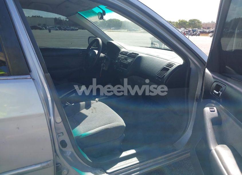 Photo 5 of 2002 Honda Civic LX (VIN 2HGES16572H550532)