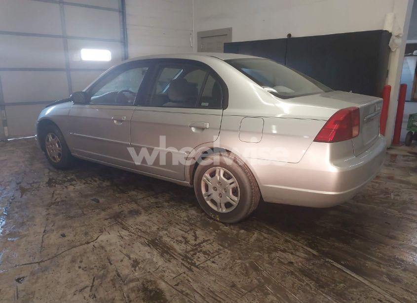 Photo 3 of 2002 Honda Civic LX (VIN 2HGES16572H583448)