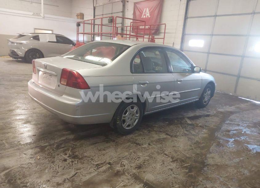 Photo 4 of 2002 Honda Civic LX (VIN 2HGES16572H583448)