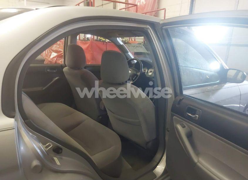 Photo 8 of 2002 Honda Civic LX (VIN 2HGES16572H583448)