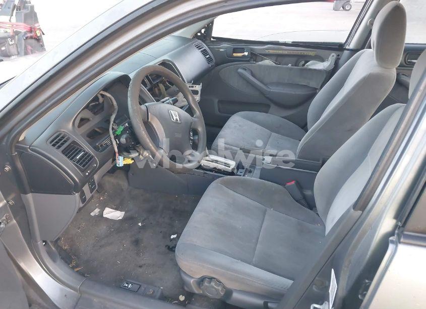 Photo 5 of 2004 Honda Civic LX (VIN 2HGES16574H514522)