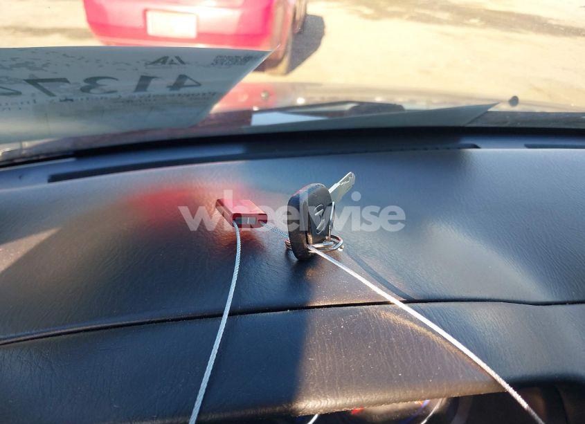 Photo 11 of 2004 Honda Civic LX (VIN 2HGES16574H538934)