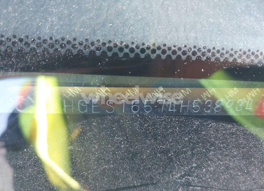 Photo 9 of 2004 Honda Civic LX (VIN 2HGES16574H538934)