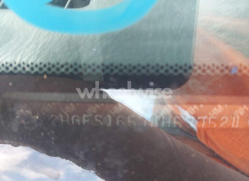 Photo 9 of 2004 Honda Civic LX (VIN 2HGES16574H577524)