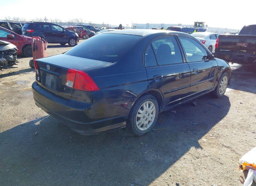 Photo 4 of 2005 Honda Civic LX (VIN 2HGES16575H553273)