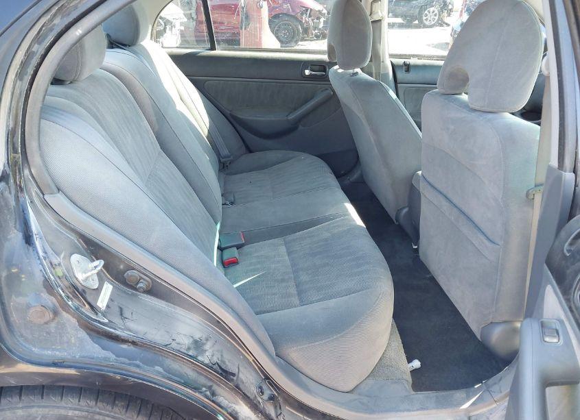 Photo 8 of 2005 Honda Civic LX (VIN 2HGES16575H553273)