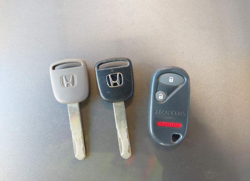 Photo 11 of 2005 Honda Civic LX (VIN 2HGES16575H577850)