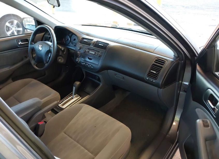 Photo 5 of 2005 Honda Civic LX (VIN 2HGES16575H577850)