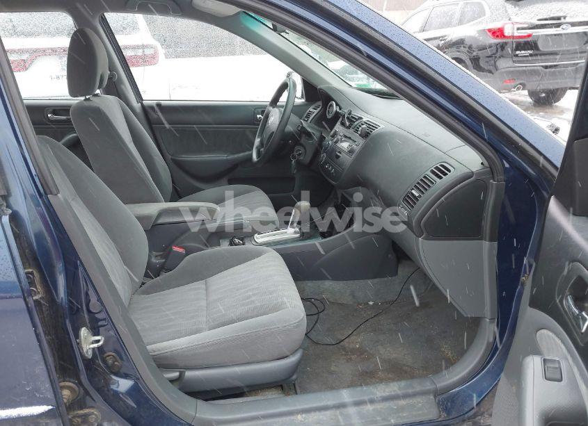 Photo 5 of 2005 Honda Civic LX (VIN 2HGES16575H585382)