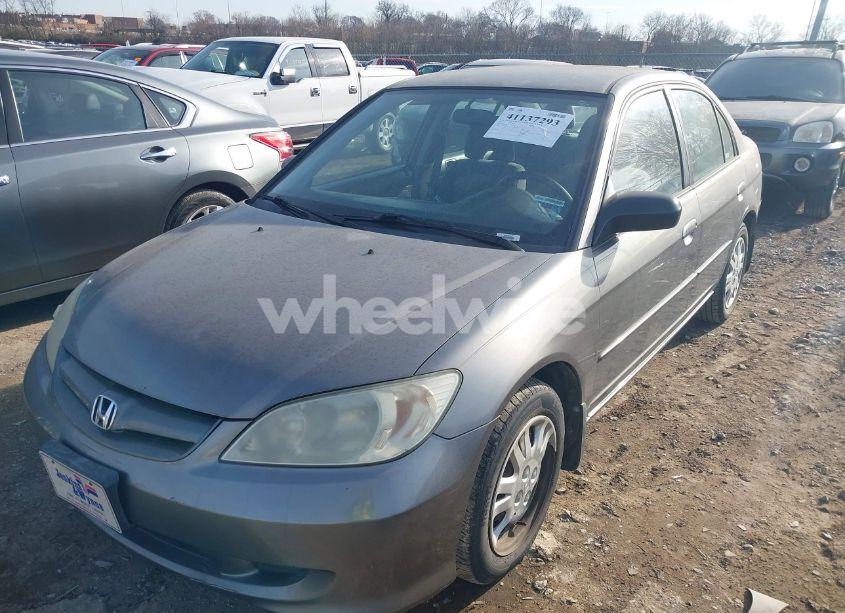 Photo 2 of 2005 Honda Civic LX (VIN 2HGES16575H633916)