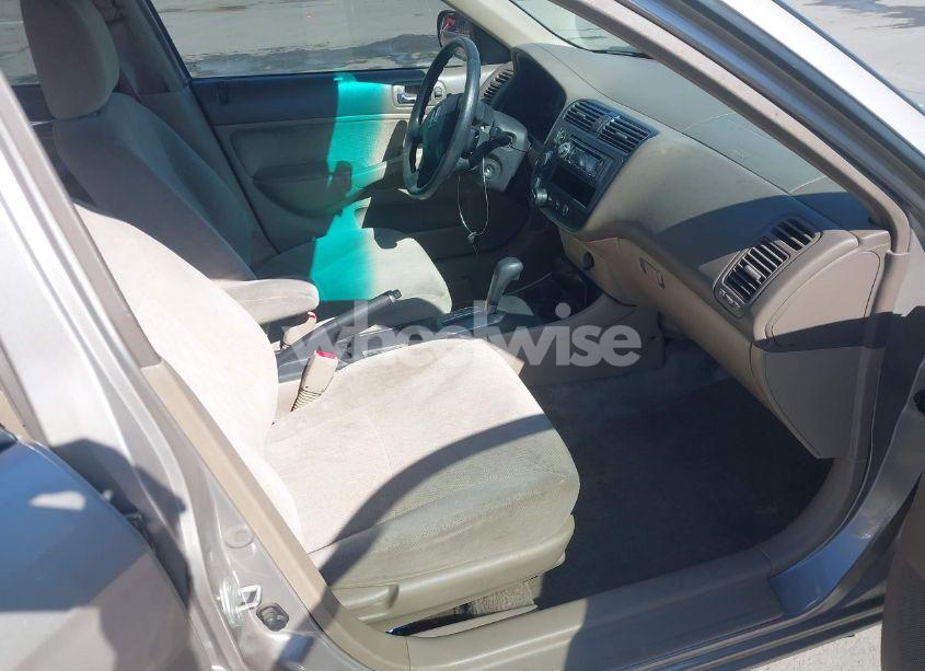 Photo 5 of 2002 Honda Civic LX (VIN 2HGES16582H557568)