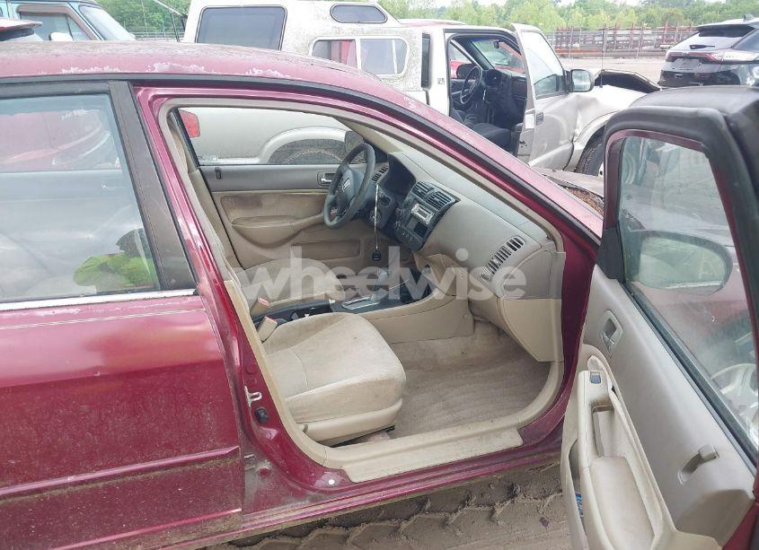 Photo 5 of 2002 Honda Civic LX (VIN 2HGES16582H590845)