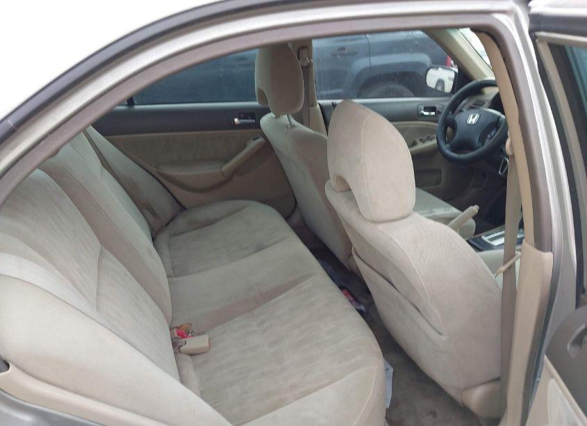 Photo 8 of 2003 Honda Civic LX (VIN 2HGES16583H621867)