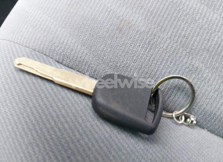 Photo 11 of 2004 Honda Civic LX (VIN 2HGES16584H503108)