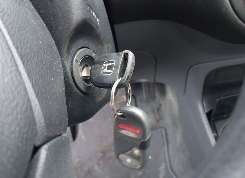 Photo 11 of 2004 Honda Civic LX (VIN 2HGES16584H529787)