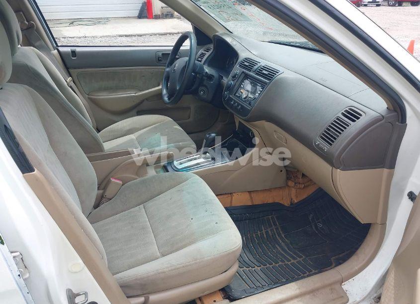 Photo 5 of 2004 Honda Civic LX (VIN 2HGES16584H638783)