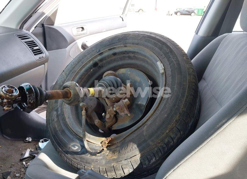 Photo 12 of 2005 Honda Civic LX (VIN 2HGES16585H534313)