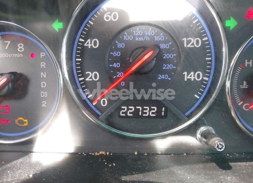 Photo 16 of 2005 Honda Civic LX (VIN 2HGES16585H534313)