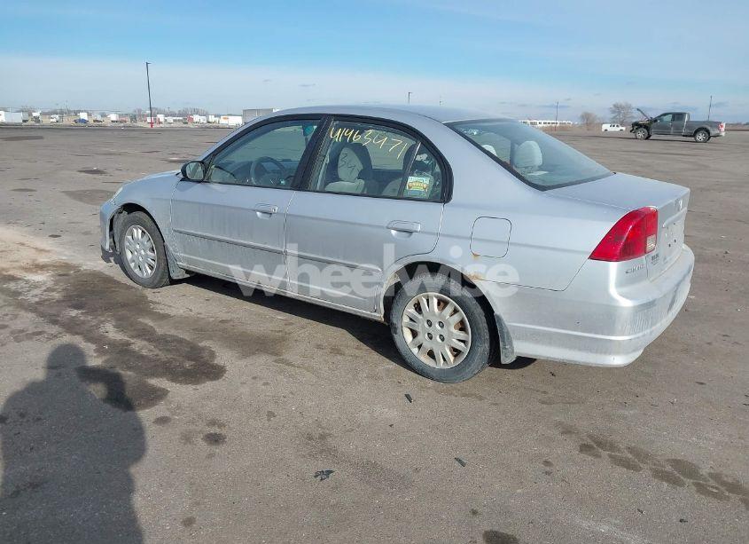 Photo 3 of 2005 Honda Civic LX (VIN 2HGES16585H534313)