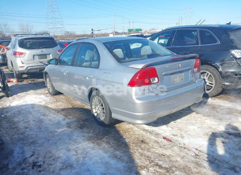 Photo 3 of 2005 Honda Civic LX (VIN 2HGES16585H580515)