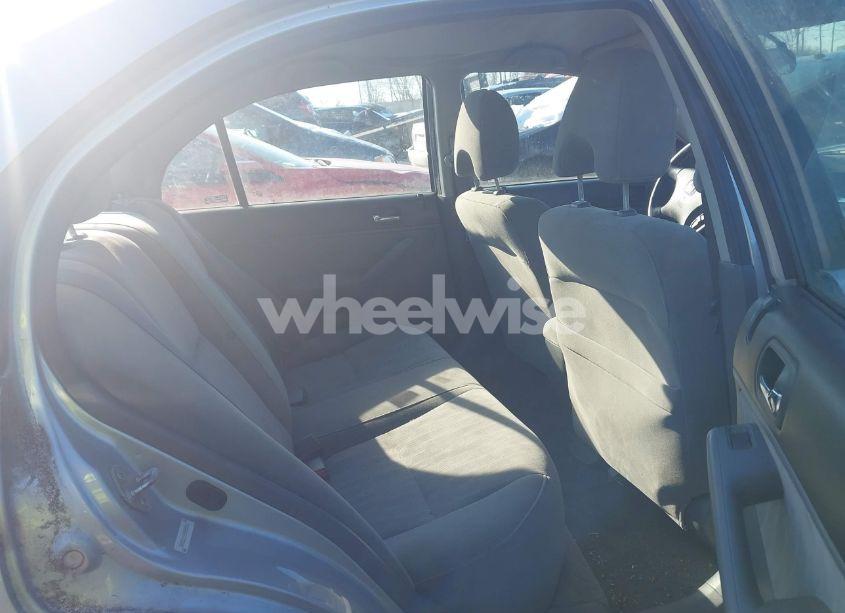 Photo 8 of 2005 Honda Civic LX (VIN 2HGES16585H580515)