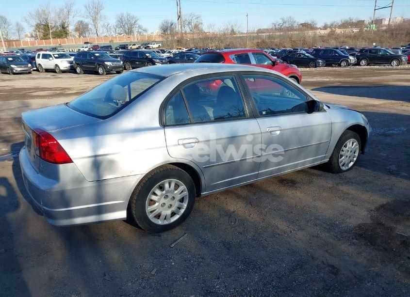 Photo 4 of 2005 Honda Civic LX (VIN 2HGES16585H623704)