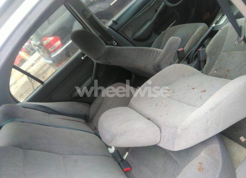 Photo 8 of 2002 Honda Civic LX (VIN 2HGES16592H536602)