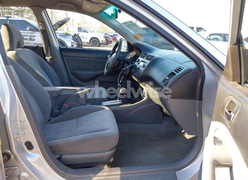 Photo 5 of 2003 Honda Civic LX (VIN 2HGES16593H563302)