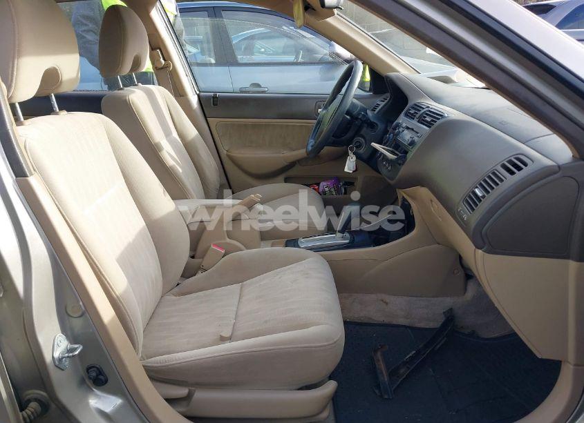 Photo 5 of 2003 Honda Civic LX (VIN 2HGES16593H567009)