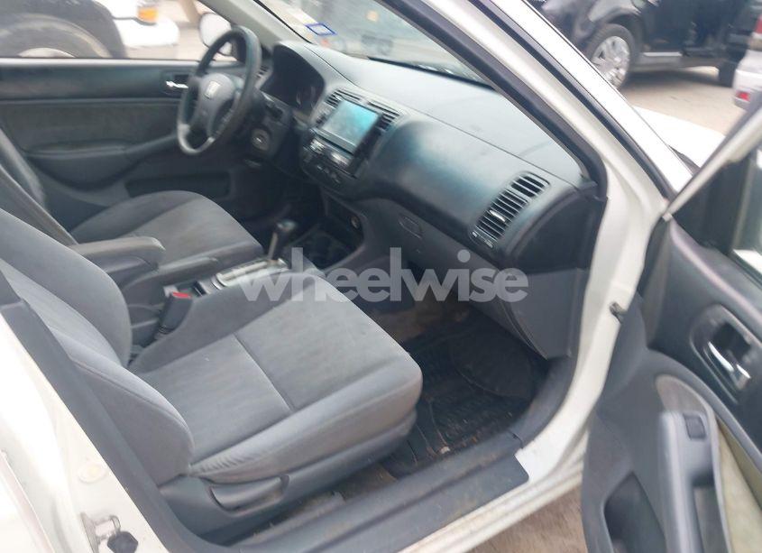 Photo 5 of 2003 Honda Civic LX (VIN 2HGES16593H570072)