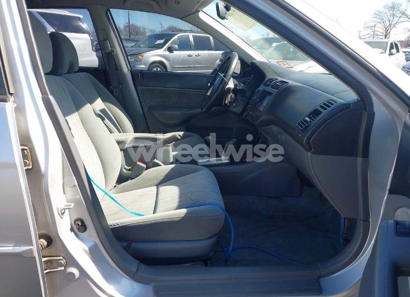 Photo 5 of 2003 Honda Civic LX (VIN 2HGES16593H614538)