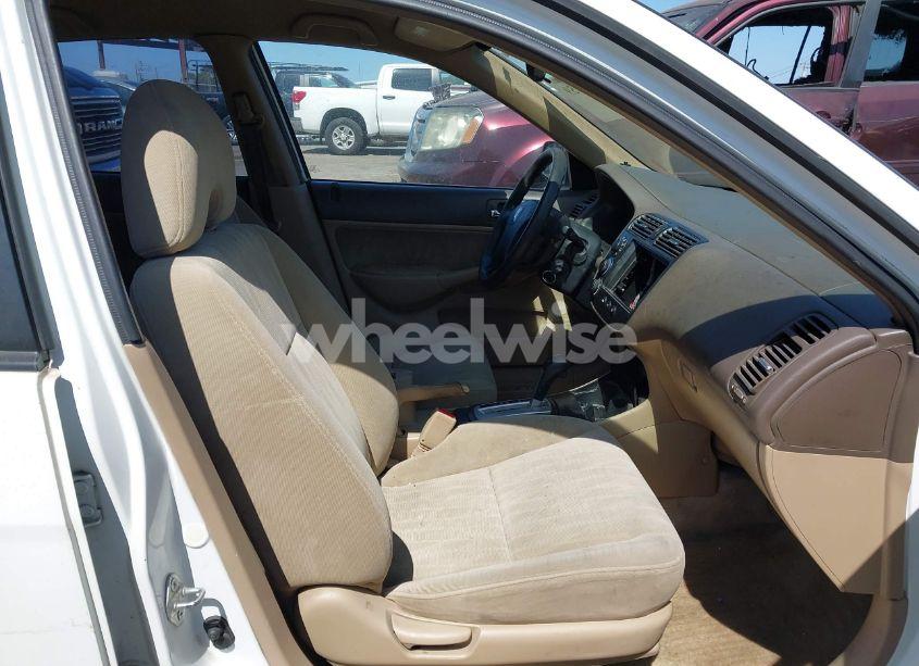 Photo 5 of 2004 Honda Civic LX (VIN 2HGES16594H598634)