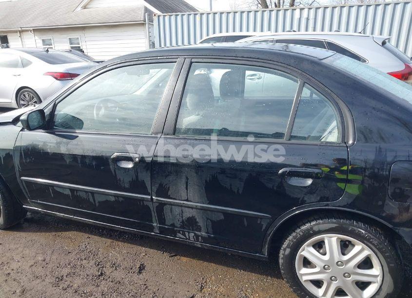 Photo 14 of 2005 Honda Civic LX (VIN 2HGES16595H566803)