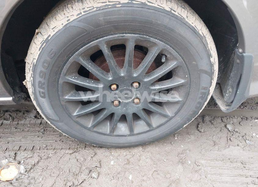 Photo 14 of 2005 Honda Civic LX (VIN 2HGES16595H584394)