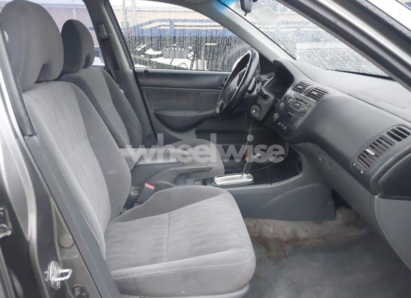 Photo 5 of 2005 Honda Civic LX (VIN 2HGES16595H631634)