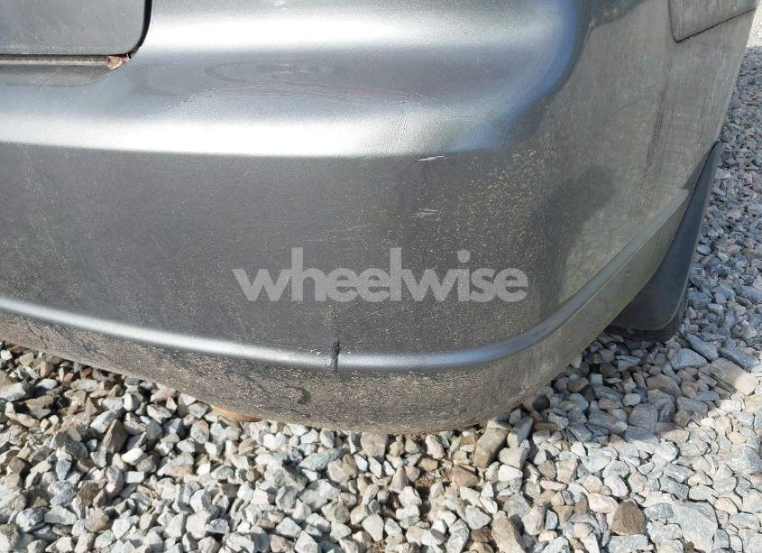 Photo 6 of 2005 Honda Civic LX (VIN 2HGES16595H633903)