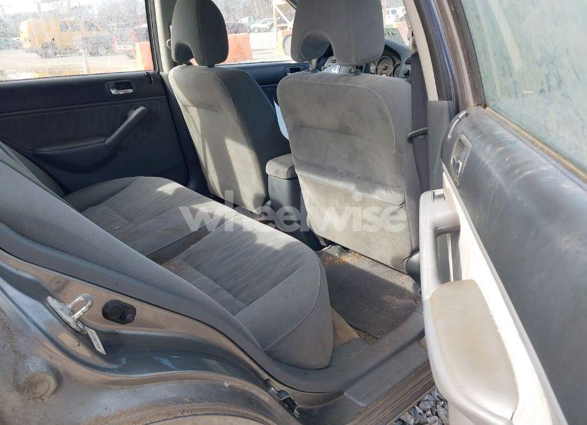 Photo 8 of 2005 Honda Civic LX (VIN 2HGES16595H633903)