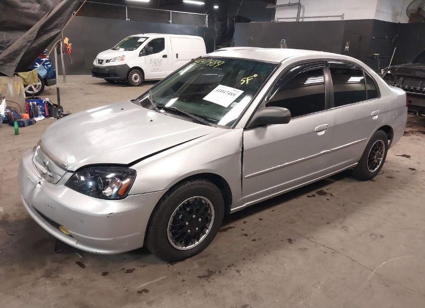 Photo 2 of 2002 Honda Civic LX (VIN 2HGES165X2H546443)