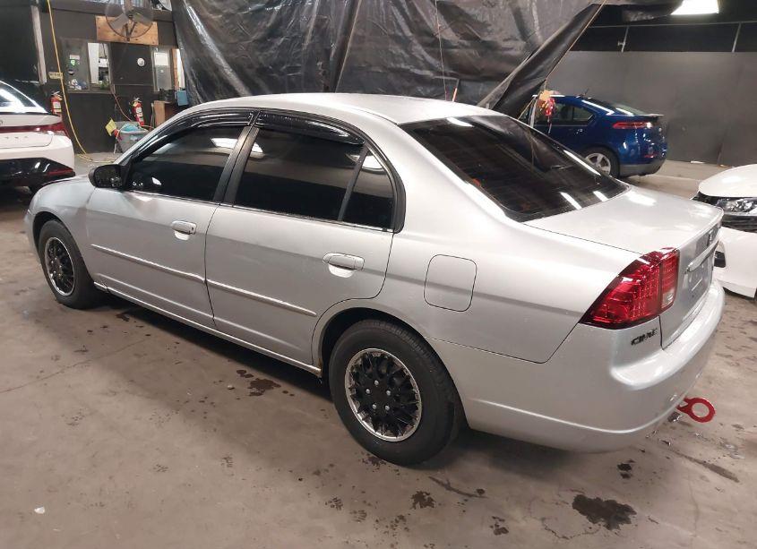 Photo 3 of 2002 Honda Civic LX (VIN 2HGES165X2H546443)