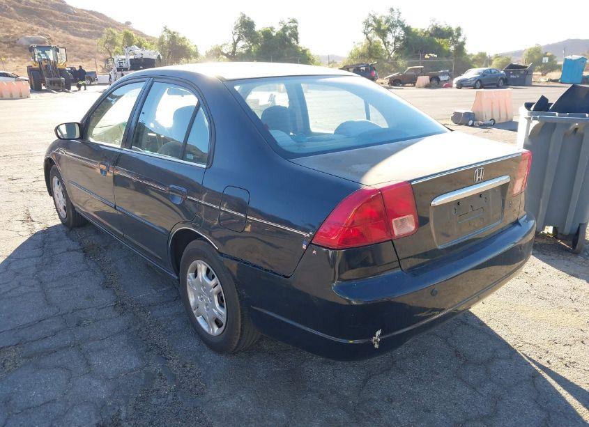 Photo 3 of 2002 Honda Civic LX (VIN 2HGES165X2H592189)