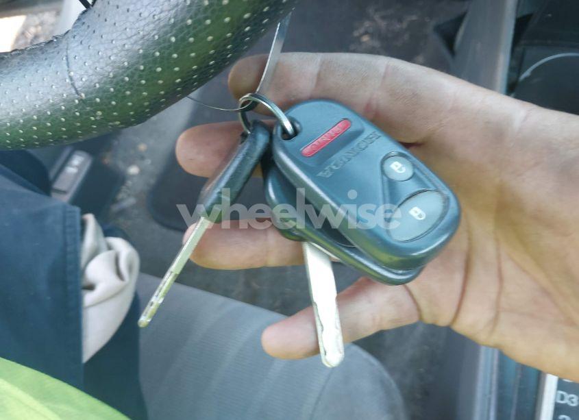 Photo 11 of 2004 Honda Civic LX (VIN 2HGES165X4H558532)